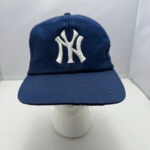 Vintage New York Yankees MLB Trucker Hat Mesh Snapback Navy Blue Baseball